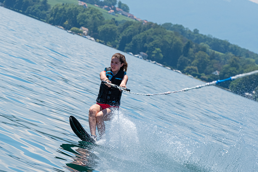 Waterskiing